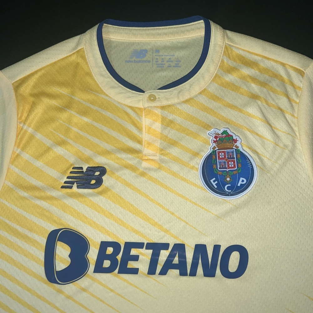 2022-23 New Balance Men’s FC Porto Away Soccer Jersey Size Small/Medium/Large